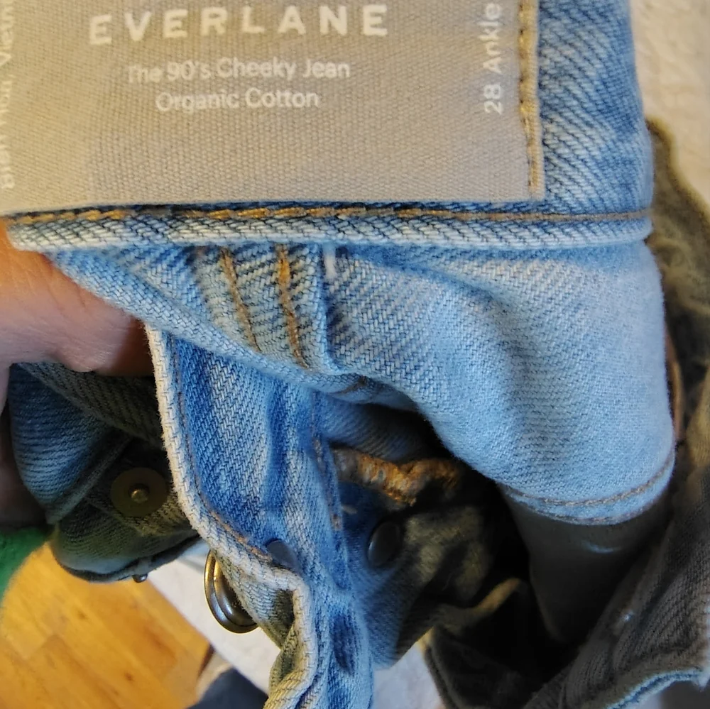 Everlane 90s Cheeky Organic Cotton Ankle Jeans